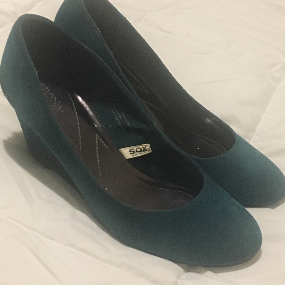 Teal Wedges